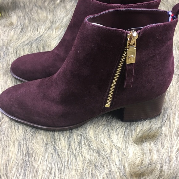 NWB Tommy Hilfiger Burgundy Ankle Boots - Picture 4 of 8